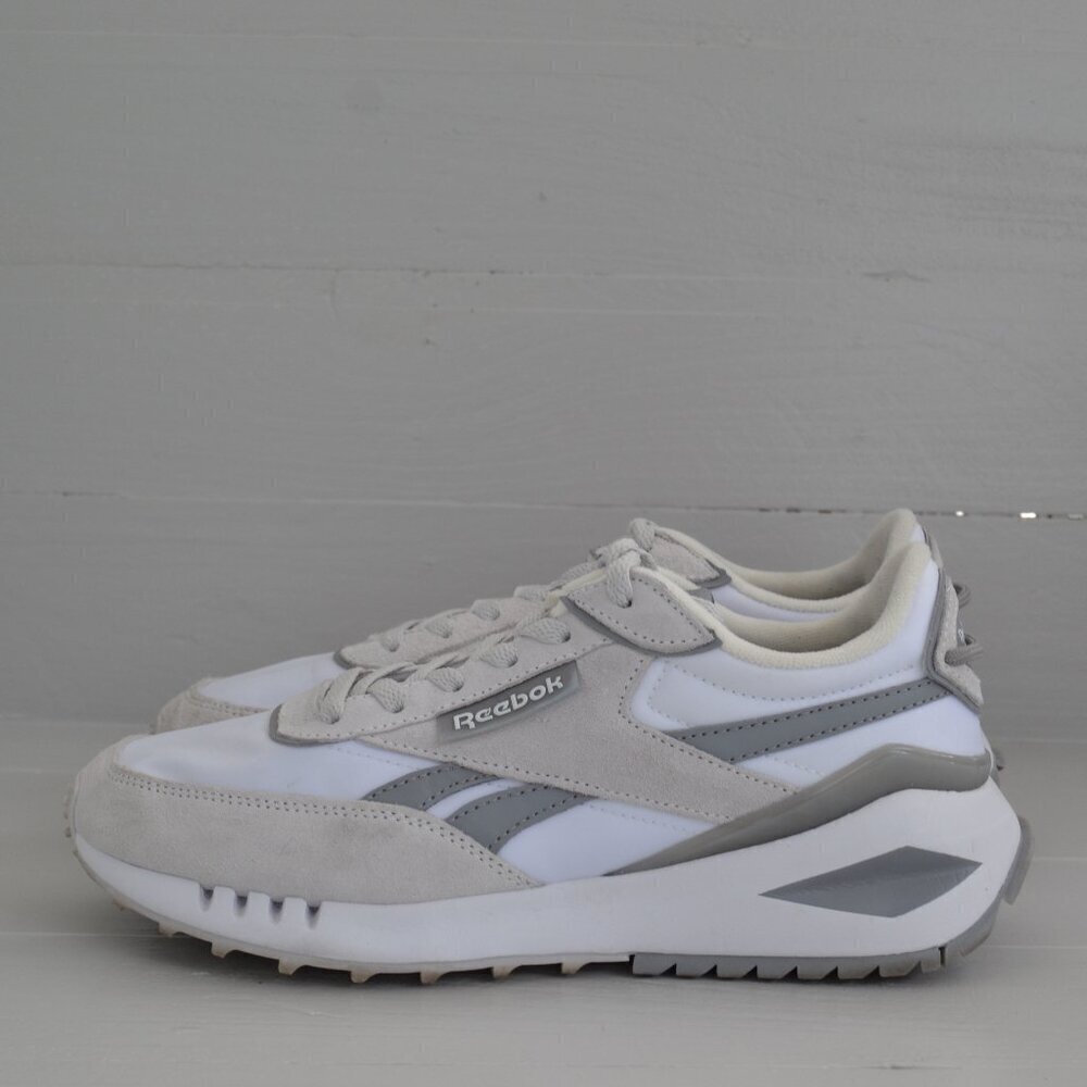 Reebok White Skull Gray Sneakers Women's 8.5 Forte Racer Lace Up Tennis Shoes